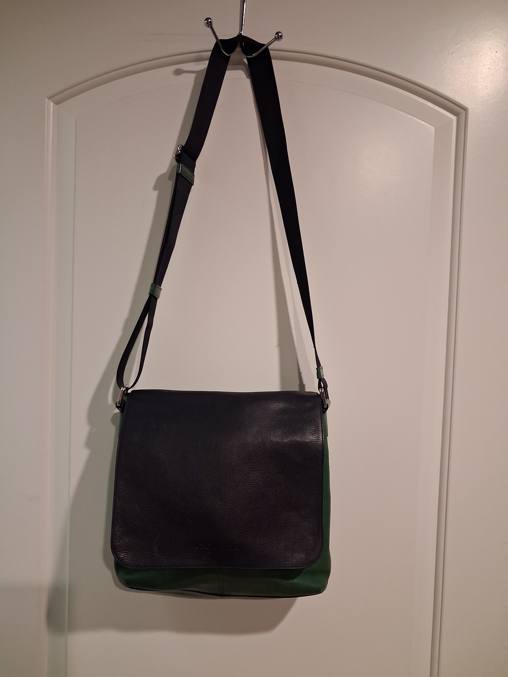 Coach Black and Green Leather Messenger Crossbody
